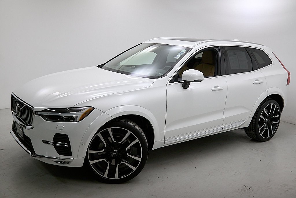 2023 VOLVO XC60 - Image 2