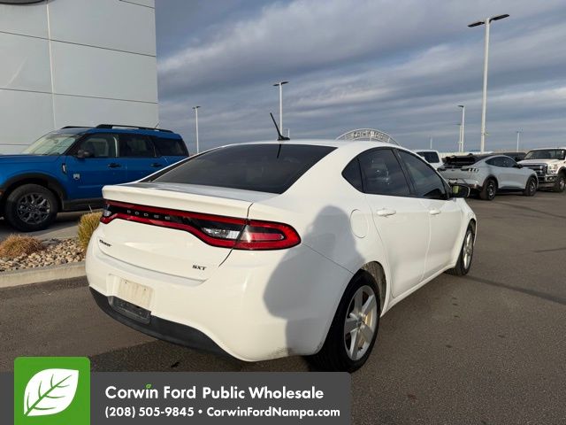 2015 Dodge Dart SXT photo 3