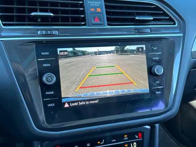 2022 Volkswagen Tiguan SE photo 13