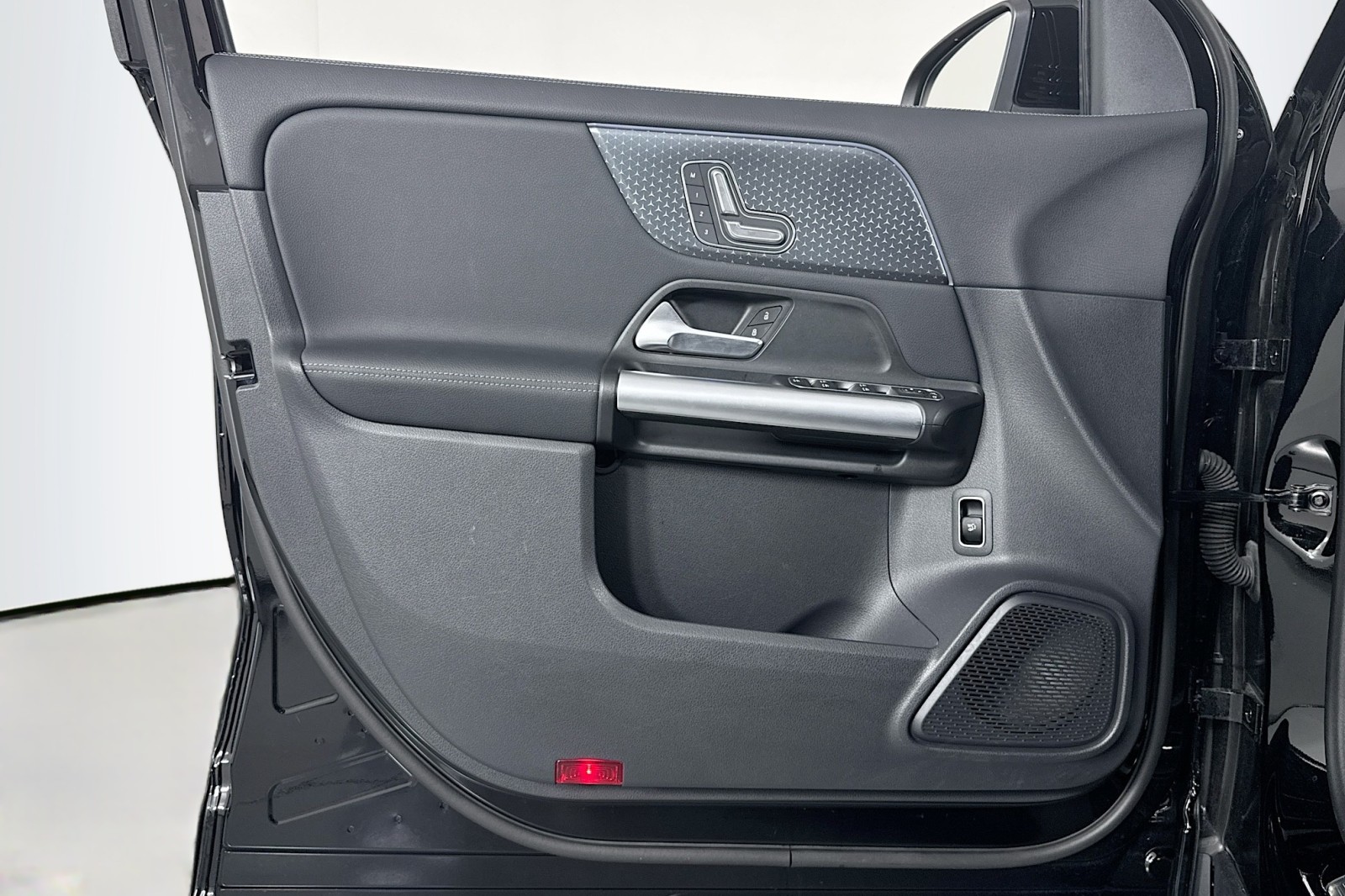 2025 Mercedes Benz GLA 250 photo 19