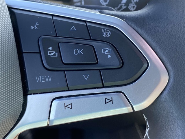 2024 Volkswagen Atlas Cross Sport SE Technology photo 19