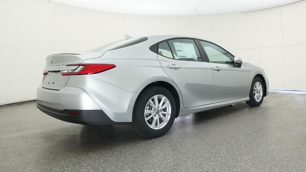 2025 Toyota Camry LE photo 19
