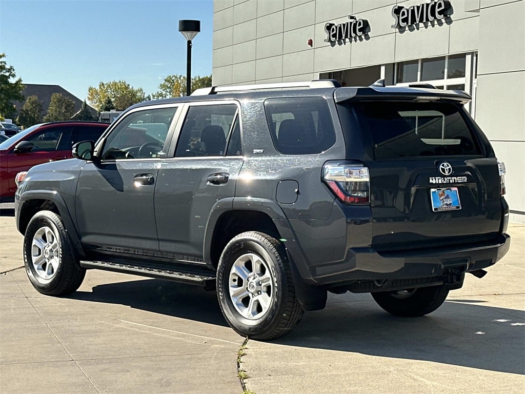 2024 Toyota 4Runner SR5 Premium photo 3