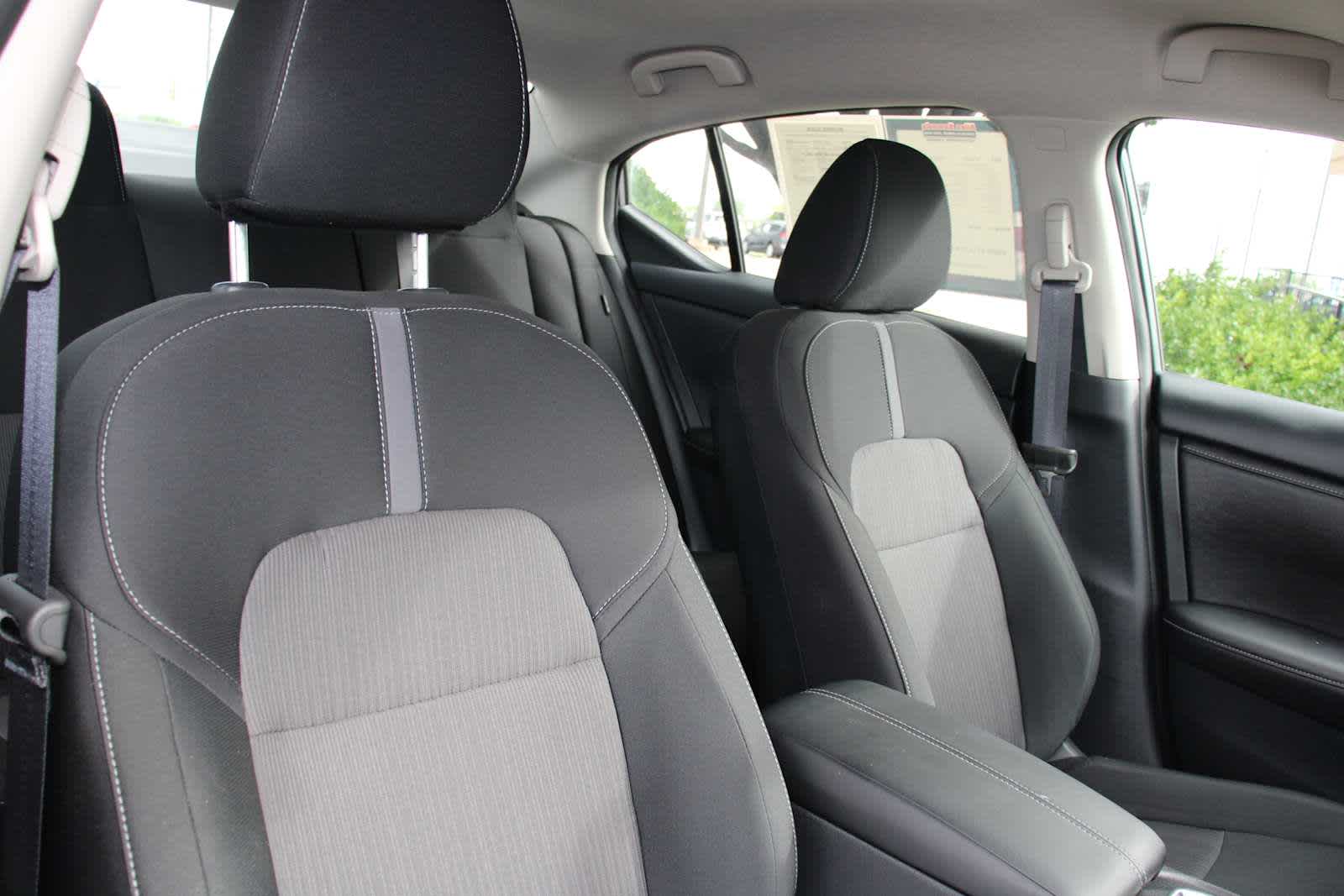 2025 Nissan Sentra SV photo 31