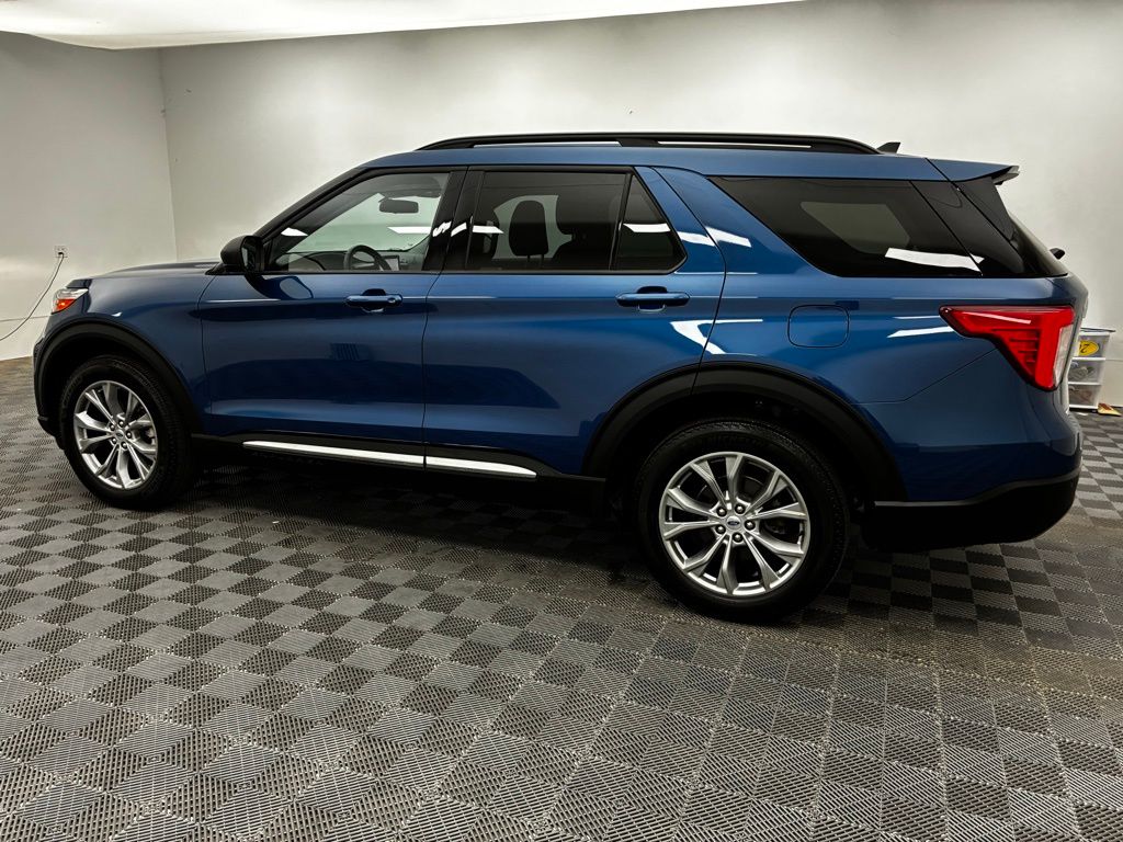 2023 Ford Explorer XLT photo 15