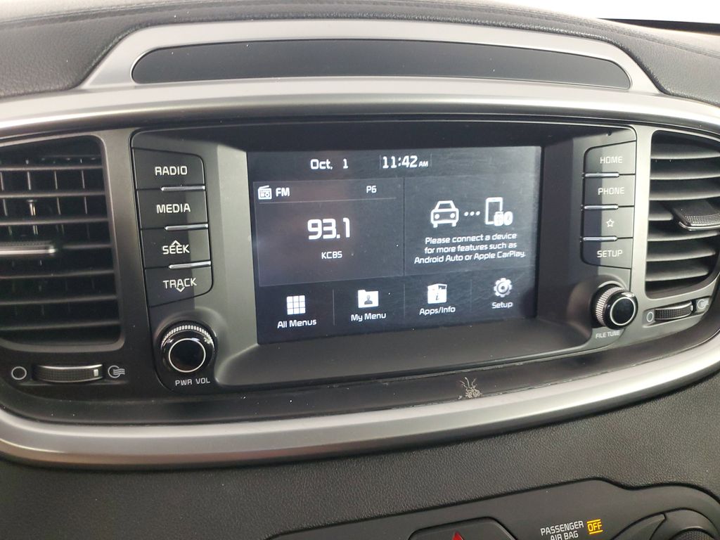 2020 Kia Sorento LX photo 18