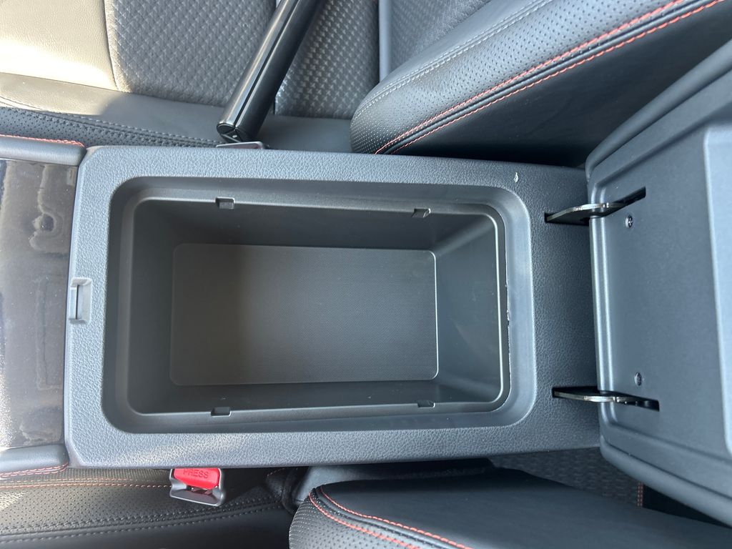 2025 Nissan Altima 2.5 SR photo 35