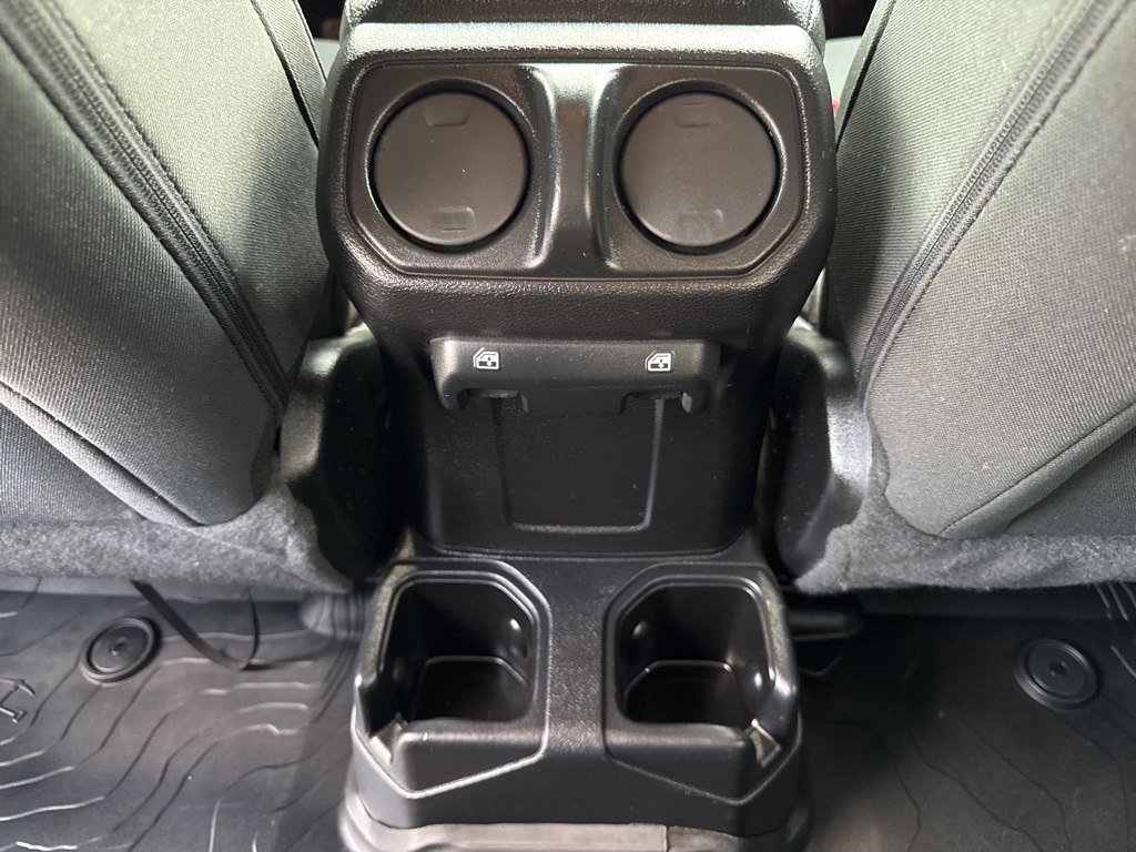 2020 Jeep Wrangler Unlimited Willys photo 18