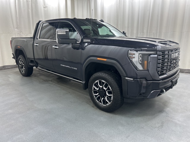 2024 GMC Sierra 2500HD Denali Ultimate's photo