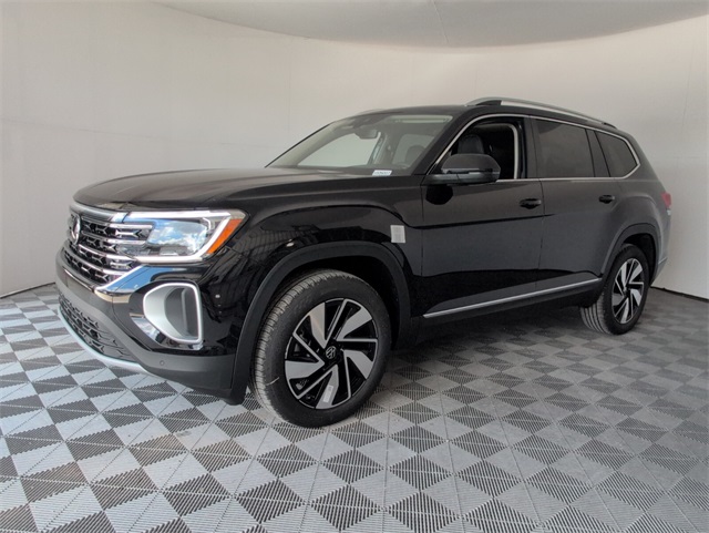2026 Volkswagen Atlas SEL photo 4