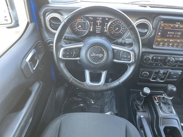 2021 Jeep Wrangler Unlimited Sahara photo 10