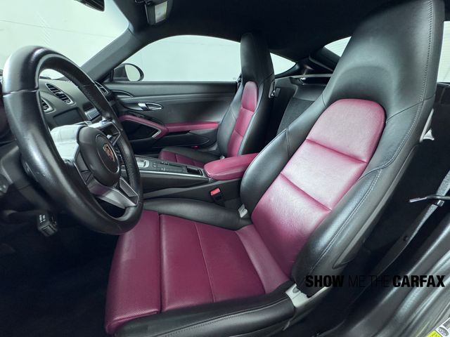2017 Porsche Cayman Base photo 16