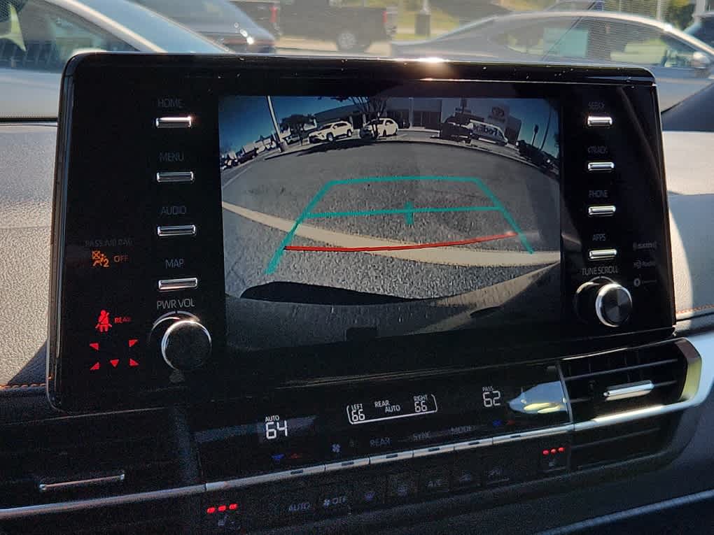 2022 Toyota Sienna XSE photo 15