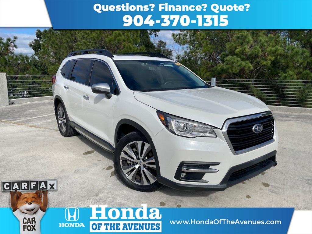 2022 Subaru Ascent Touring's photo