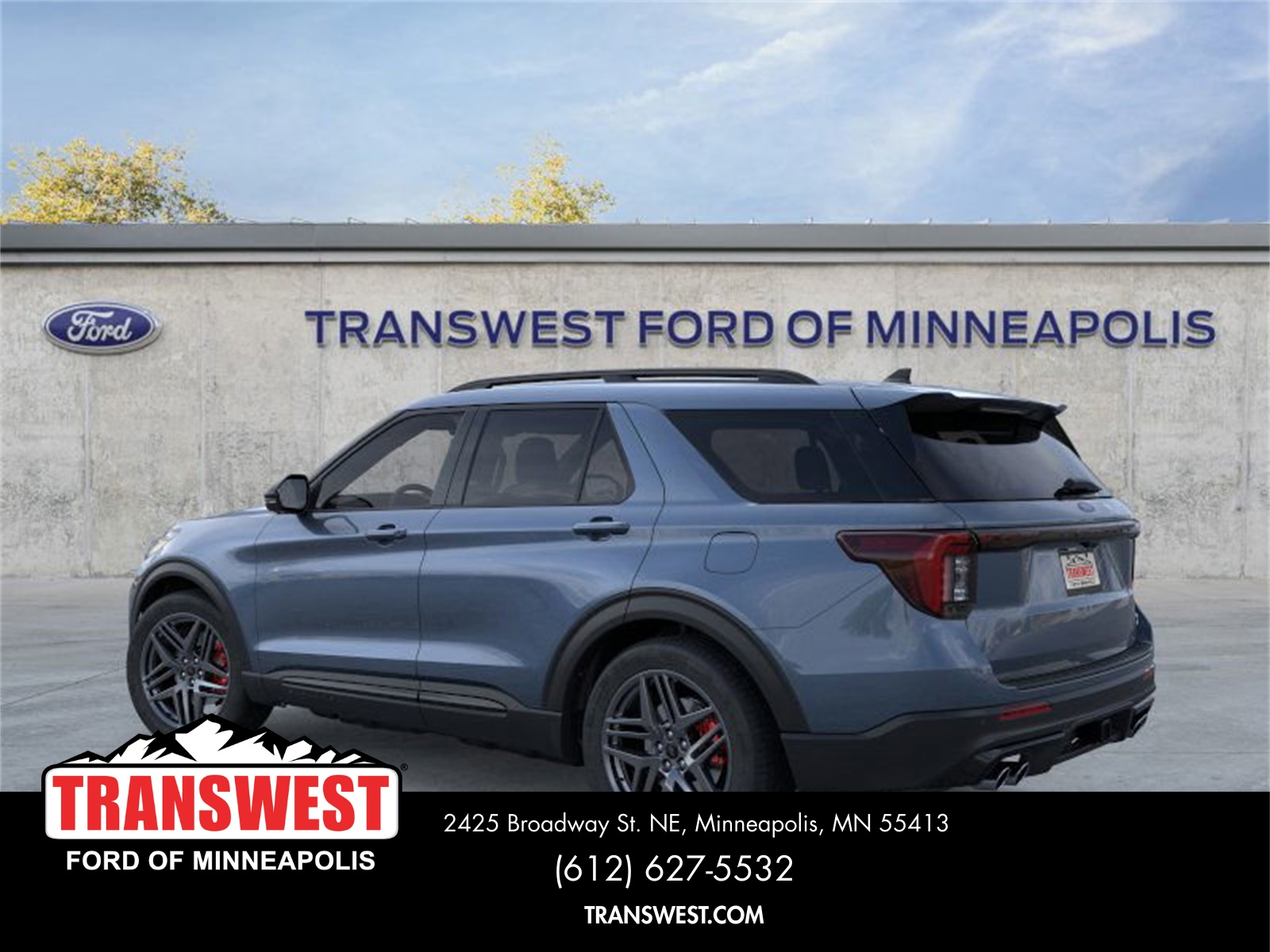 2025 Ford Explorer ST photo 4