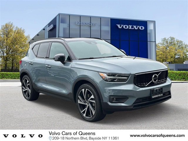 2022 Volvo XC40