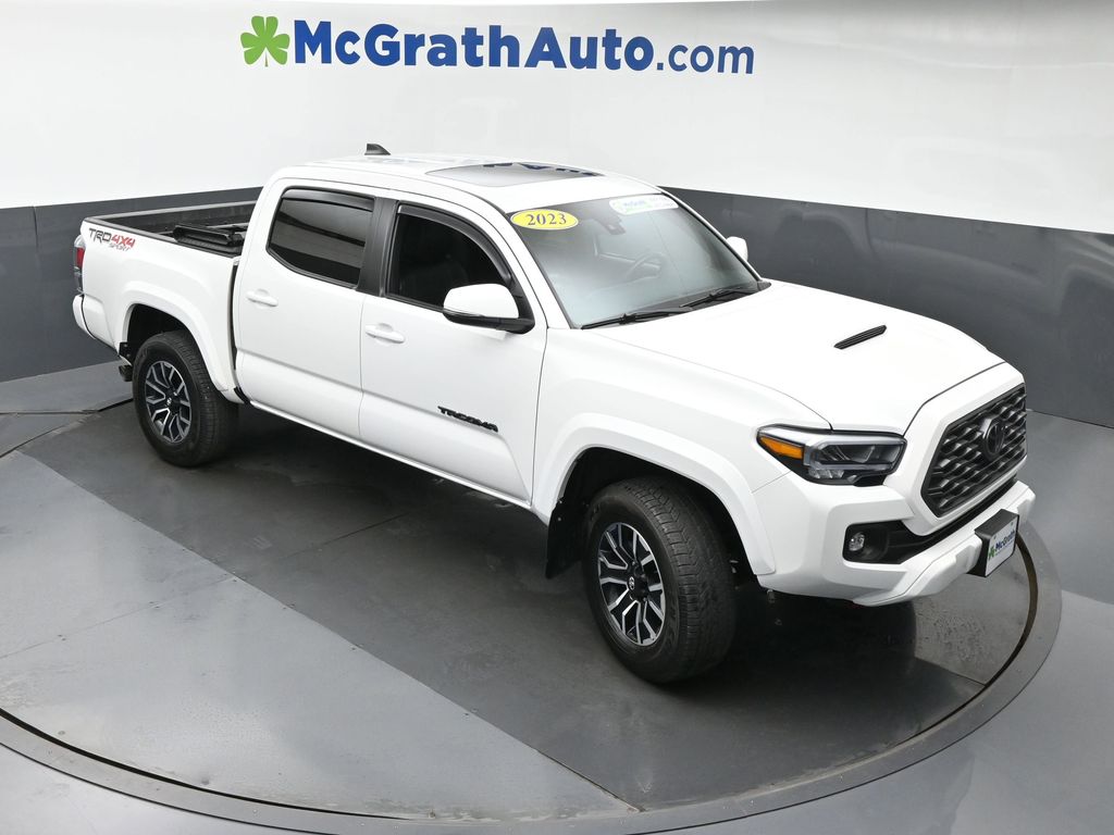 2023 Toyota Tacoma SR 4x4 Double Cab photo 2