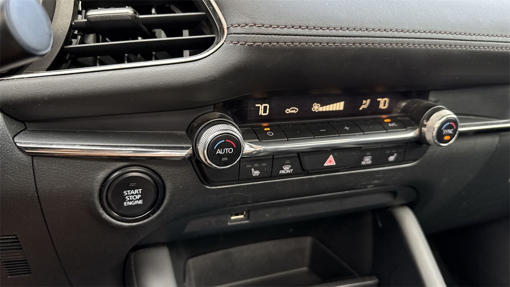 2019 Mazda Mazda3 Premium photo 46