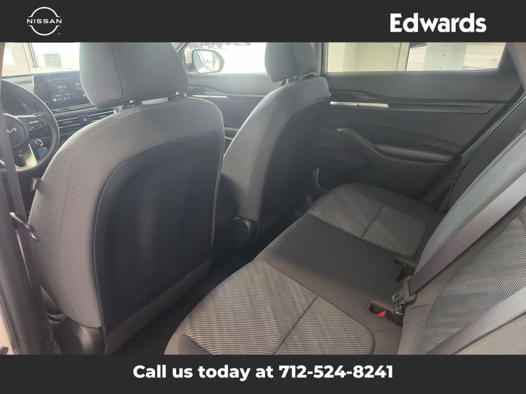 2023 Kia Seltos LX photo 10