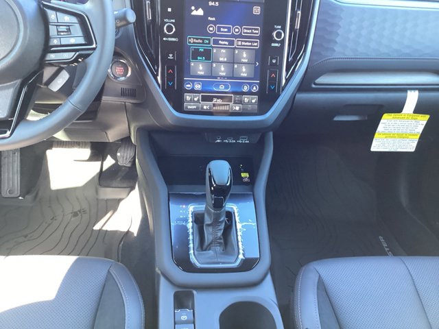 2025 Subaru Forester Touring photo 11