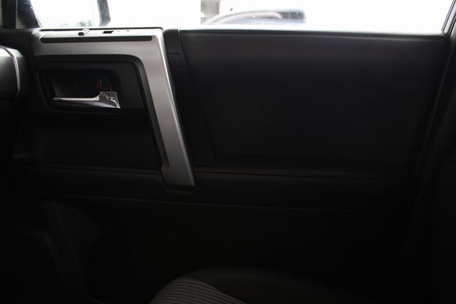 2021 Toyota 4Runner SR5 photo 25