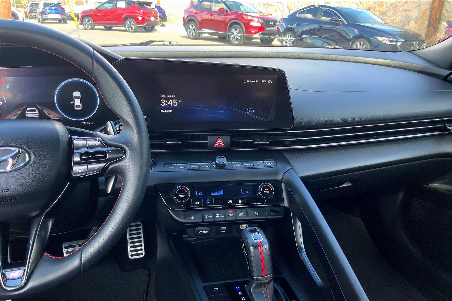 2023 Hyundai Elantra N Line photo 6
