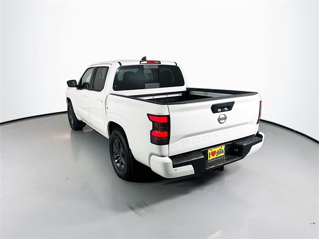 2025 Nissan Frontier SV photo 2