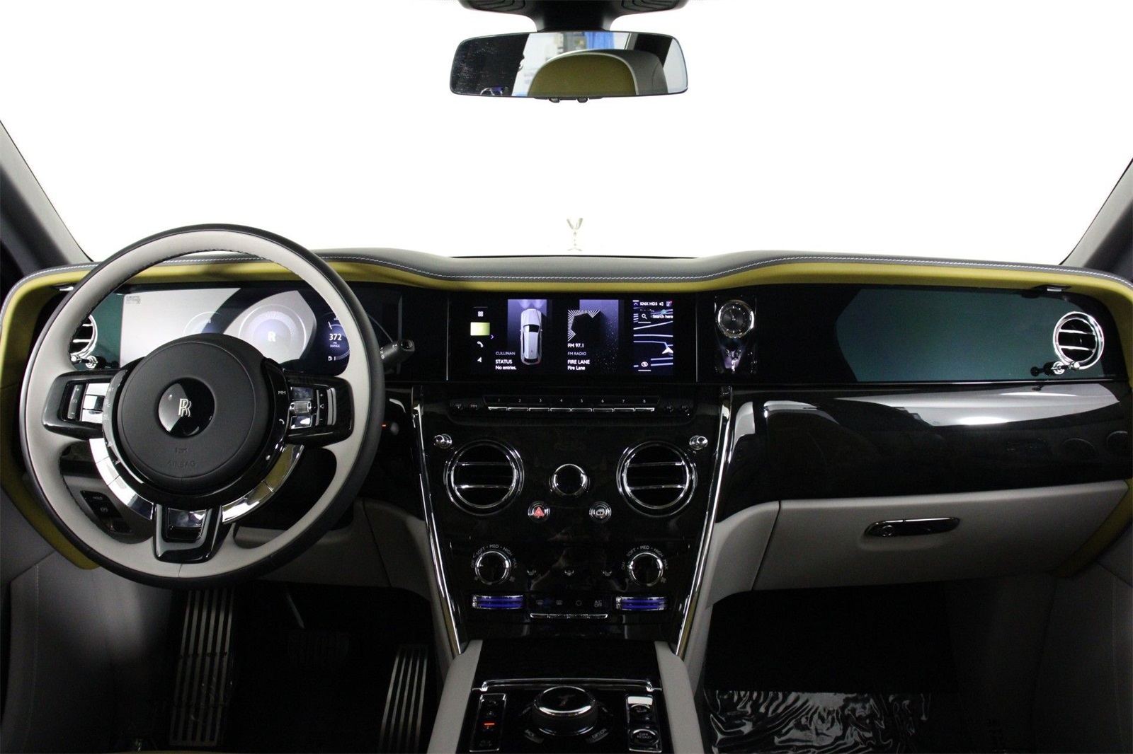 2025 Rolls Royce Cullinan RR photo 4