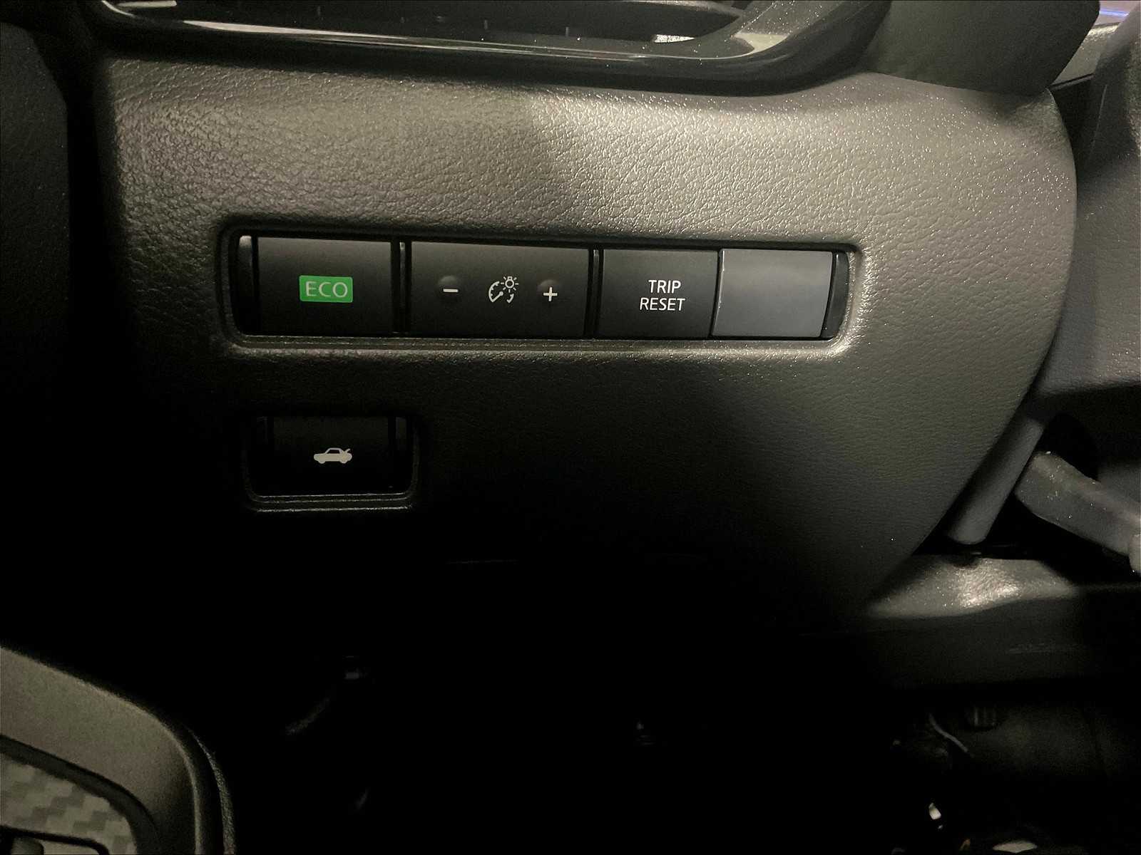 2023 Nissan Sentra SV photo 23