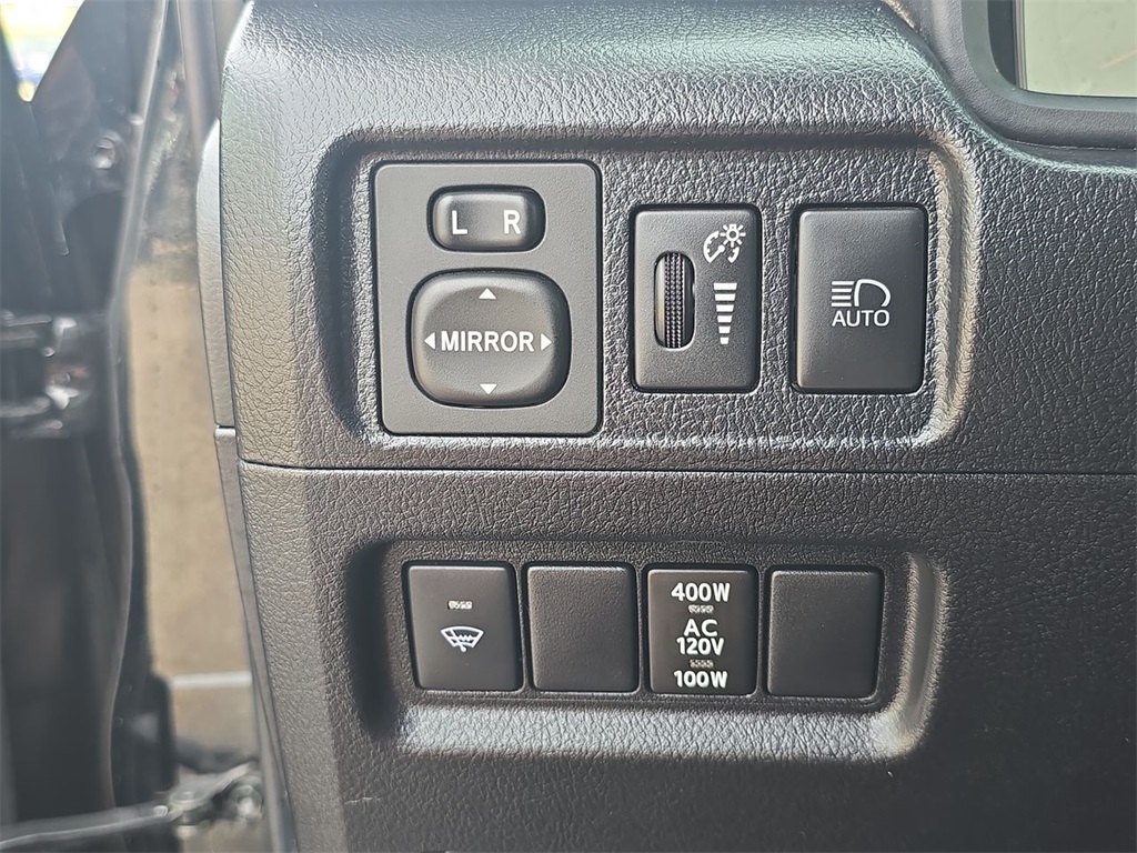 2021 Toyota 4Runner SR5 Premium photo 18