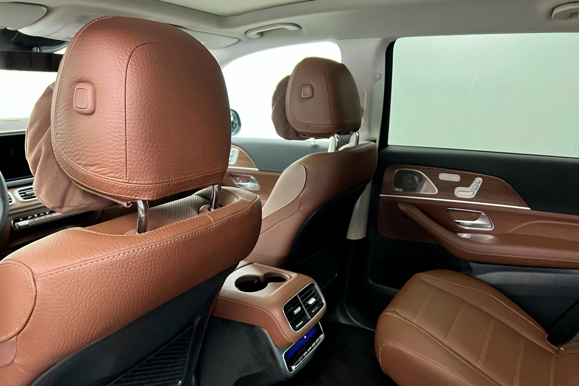 2025 Mercedes Benz GLS 450 4MATIC photo 19