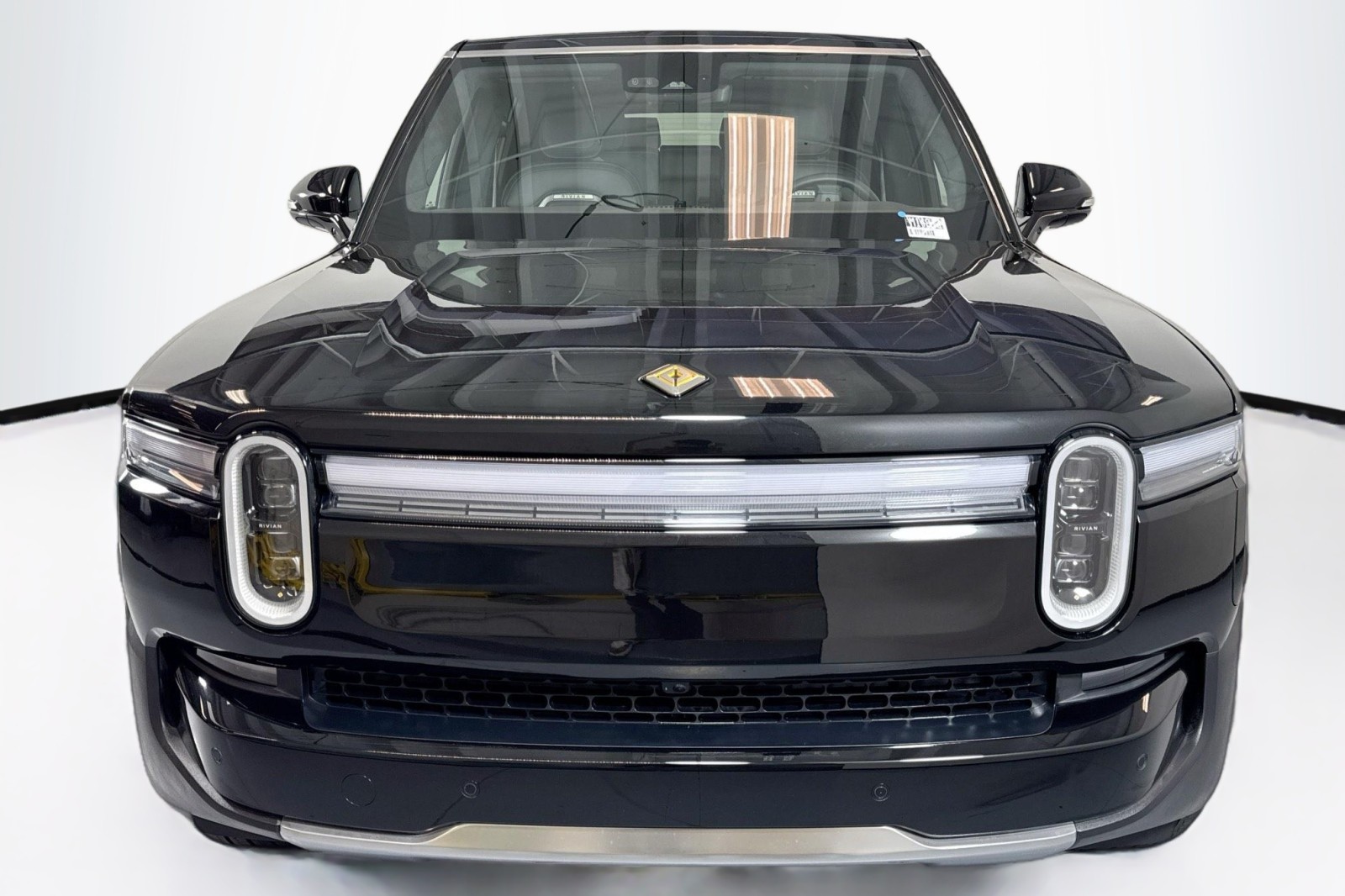 Used 2025 Rivian R1S Adventure with VIN 7PDSGBBA7SN049975 for sale in Fremont, CA