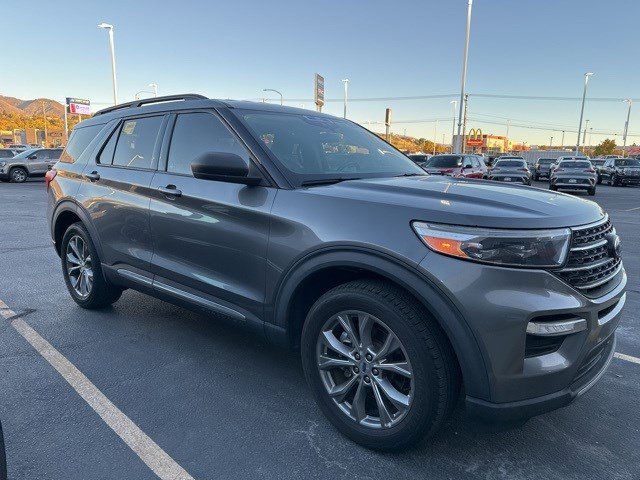 2022 Ford Explorer XLT photo 3