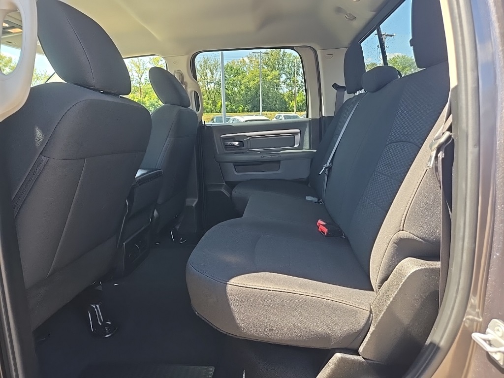 2019 Ram 1500 Classic Warlock photo 25