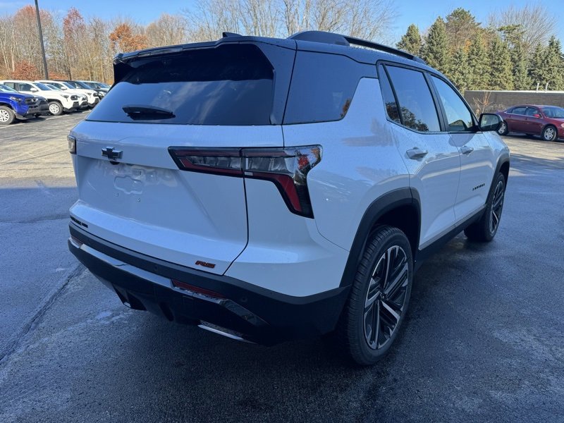 2026 Chevrolet Equinox RS photo 2