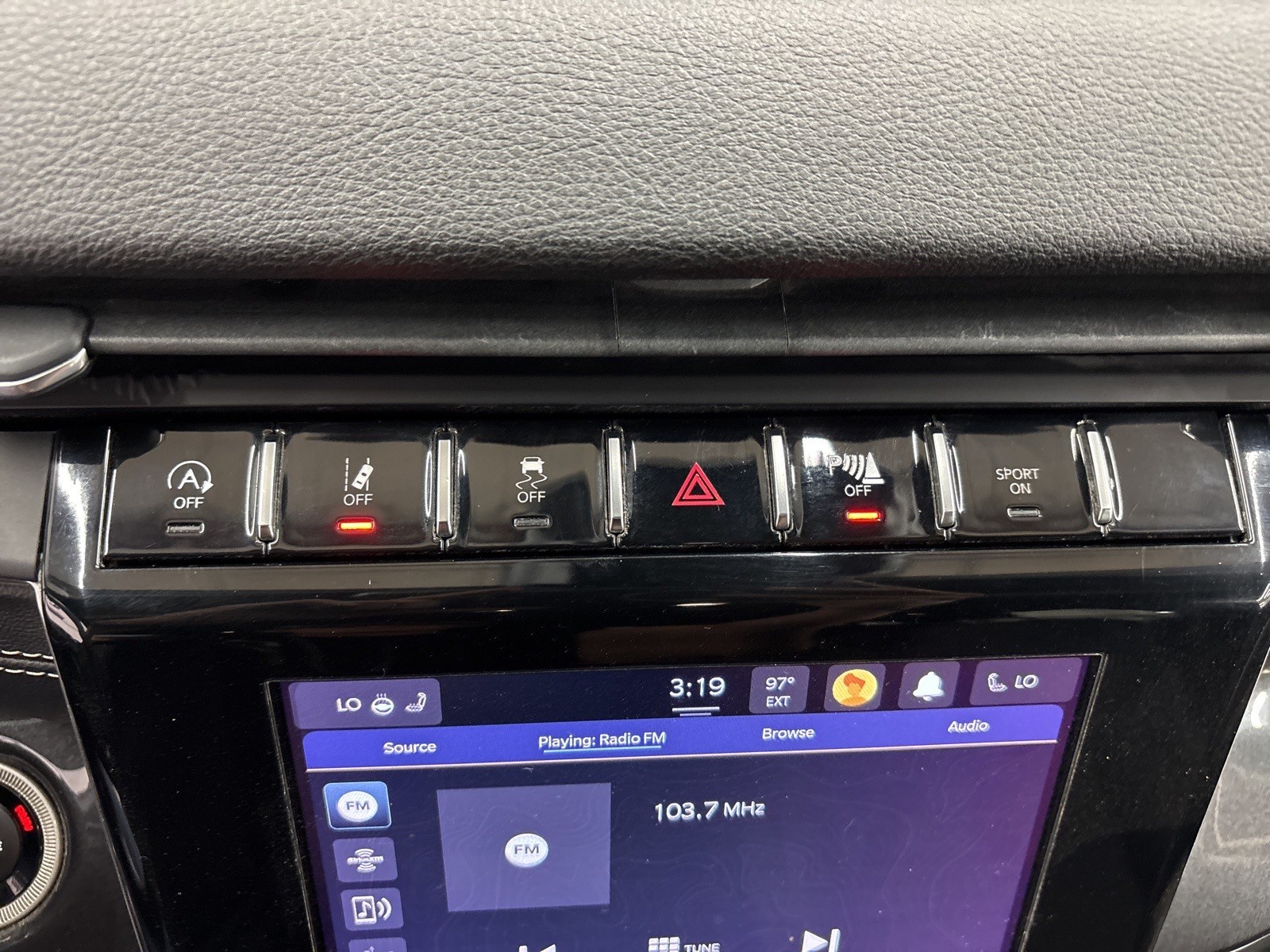 2023 Jeep Grand Cherokee Altitude photo 13