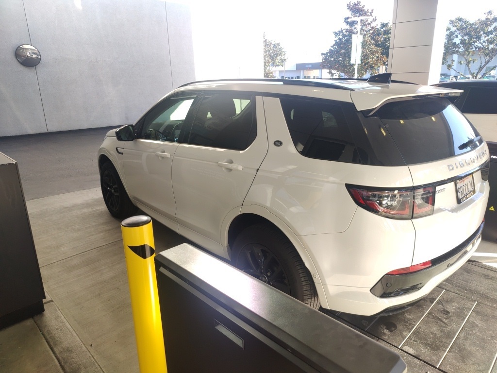 2024 Land Rover Discovery Sport S photo 4