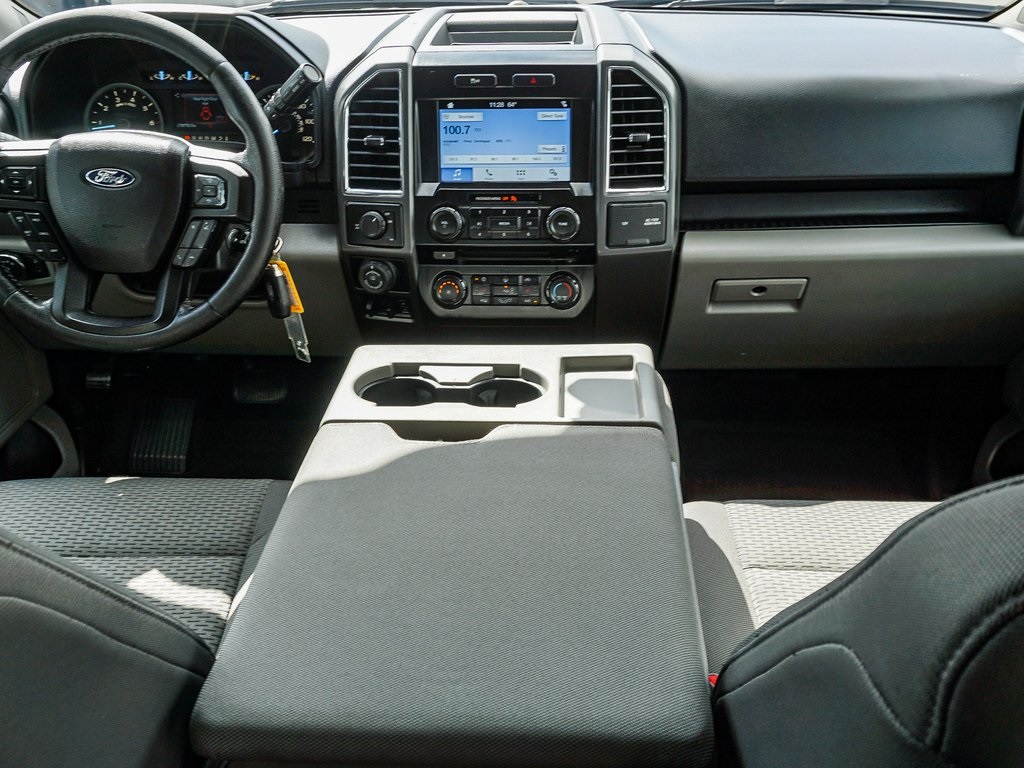 2016 Ford F-150 XLT photo 14