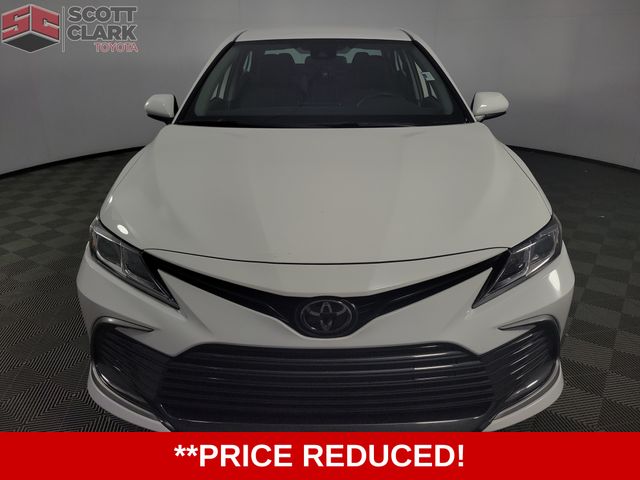 2023 Toyota Camry LE photo 2