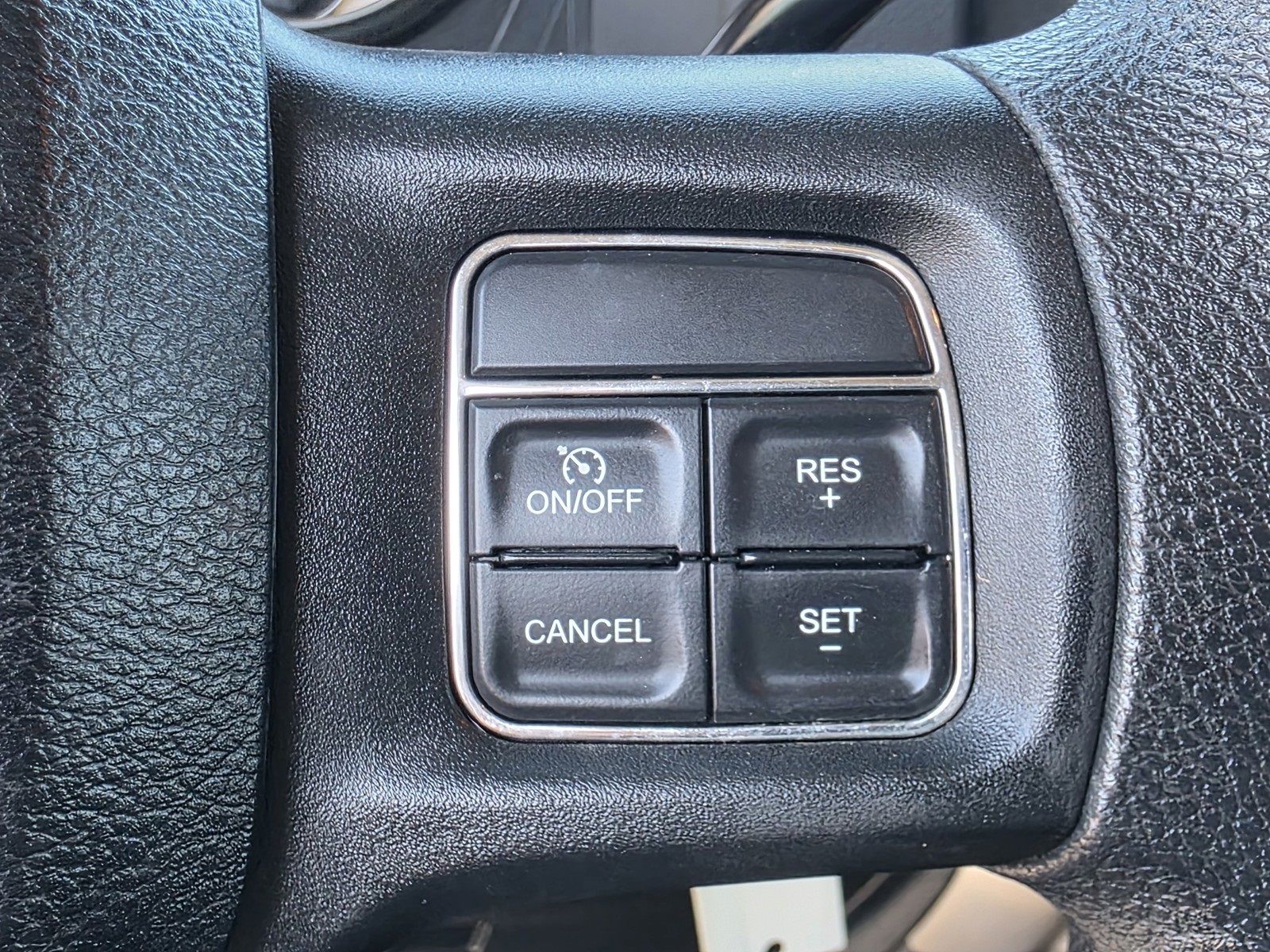 2018 Ram 2500 SLT photo 36