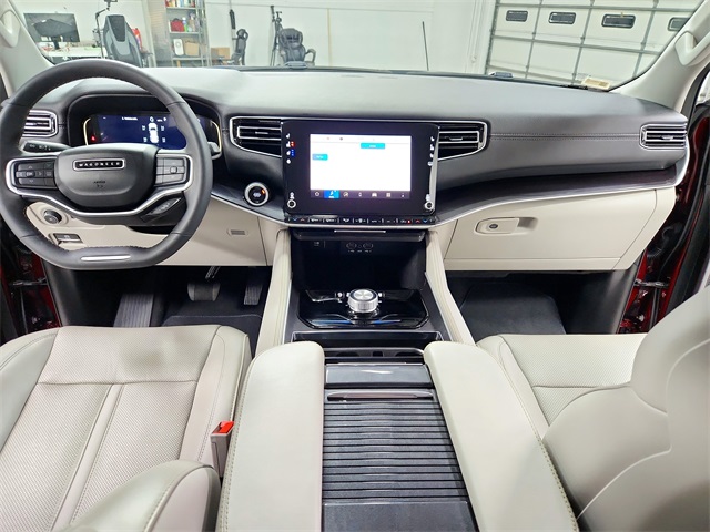 2024 Jeep Wagoneer Base photo 24