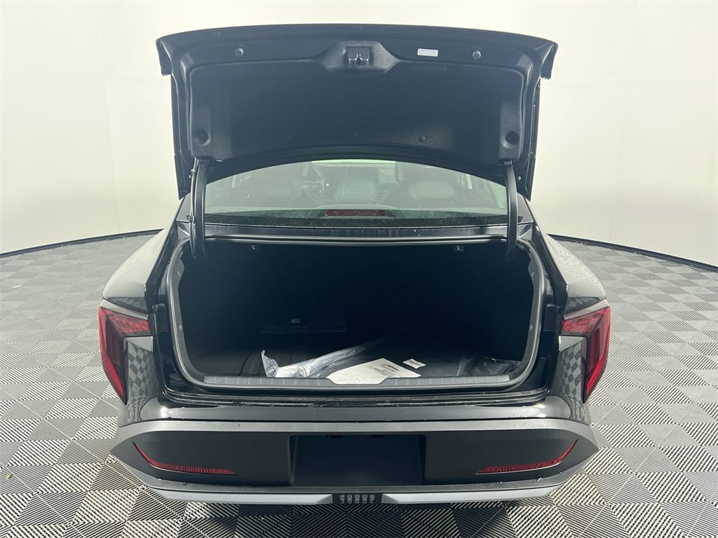 2025 Kia K4 LXS photo 27