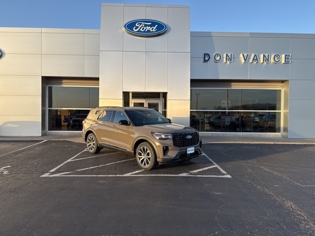 2026 Ford Explorer ST-LINE's photo