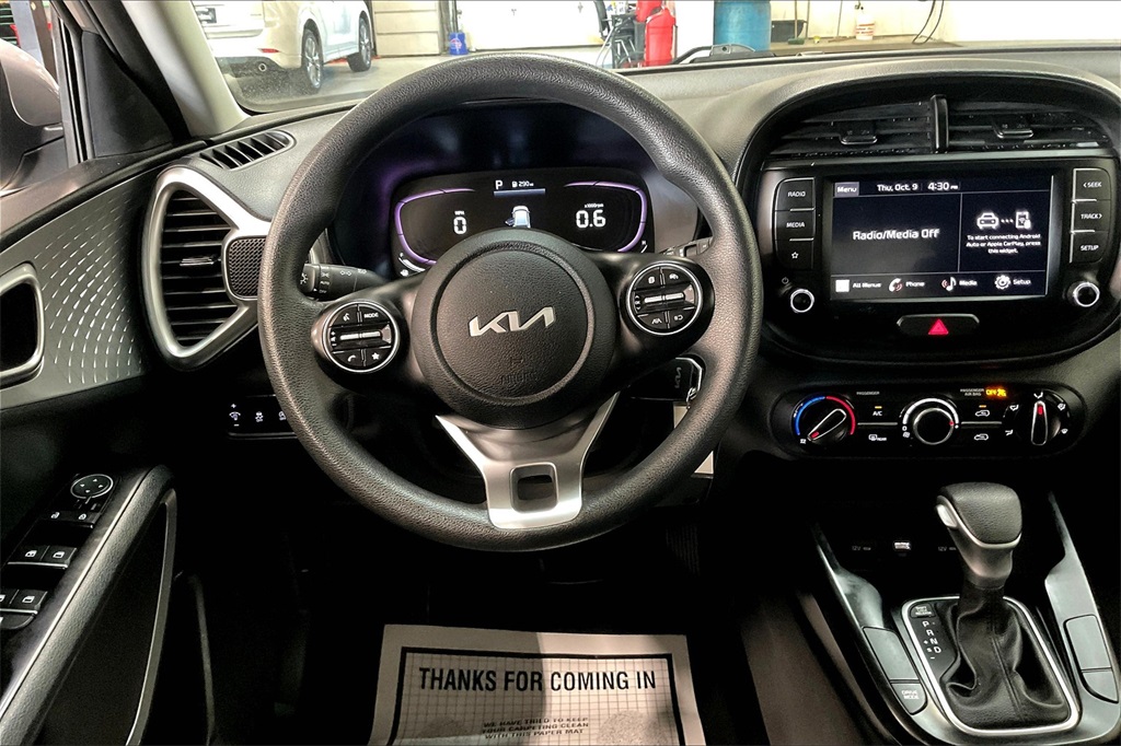 2023 KIA SOUL - Image 3