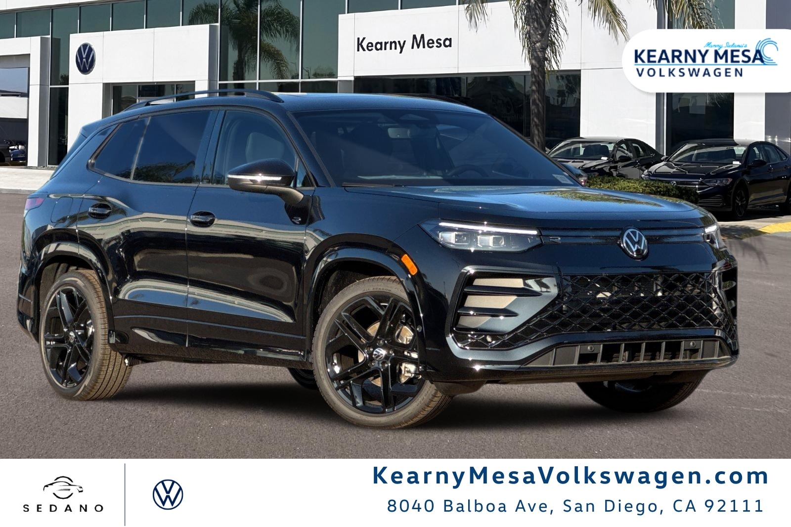 2026 Volkswagen Tiguan SE R-LINE BLACK's photo