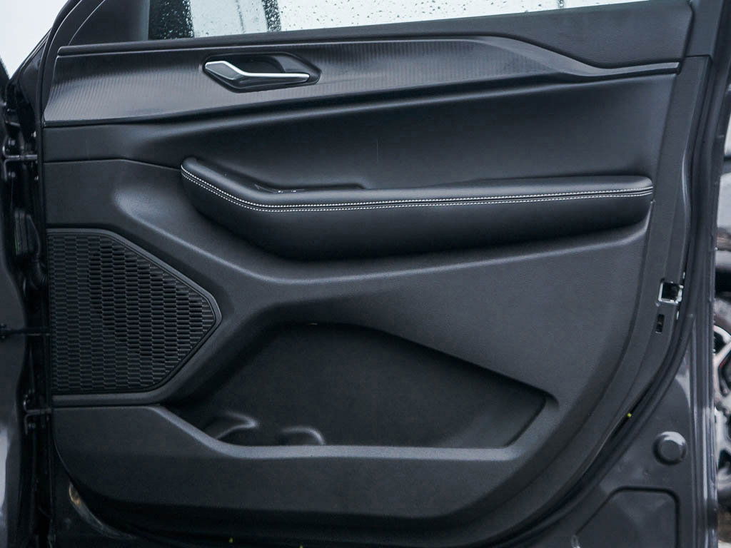 2025 Jeep Grand Cherokee Laredo X photo 9
