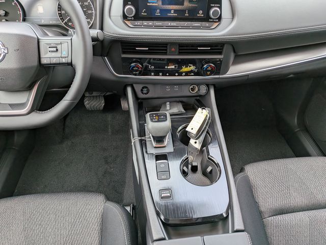 2026 Nissan Rogue SV photo 11
