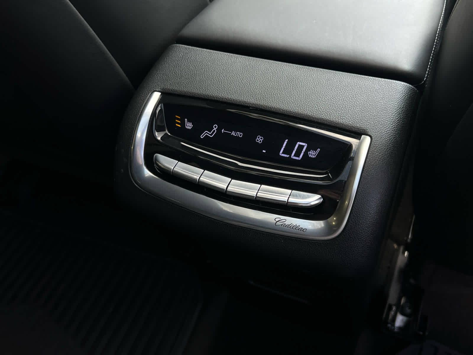 2024 Cadillac XT6 Sport photo 16