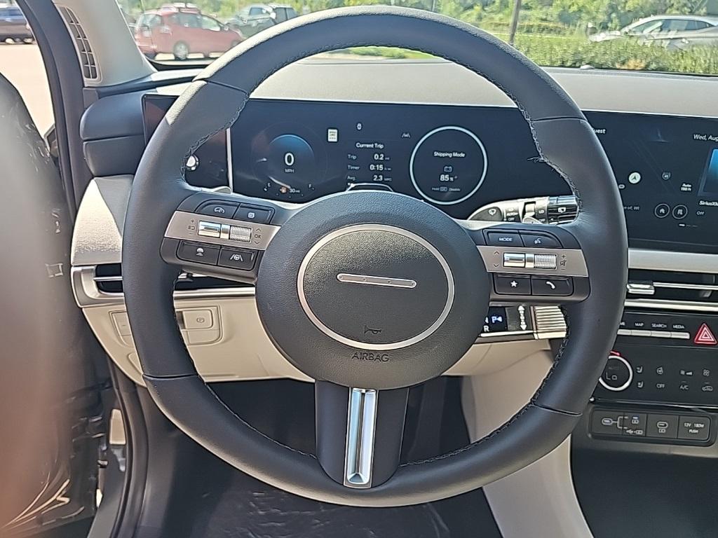 2025 Hyundai Tucson Limited photo 16