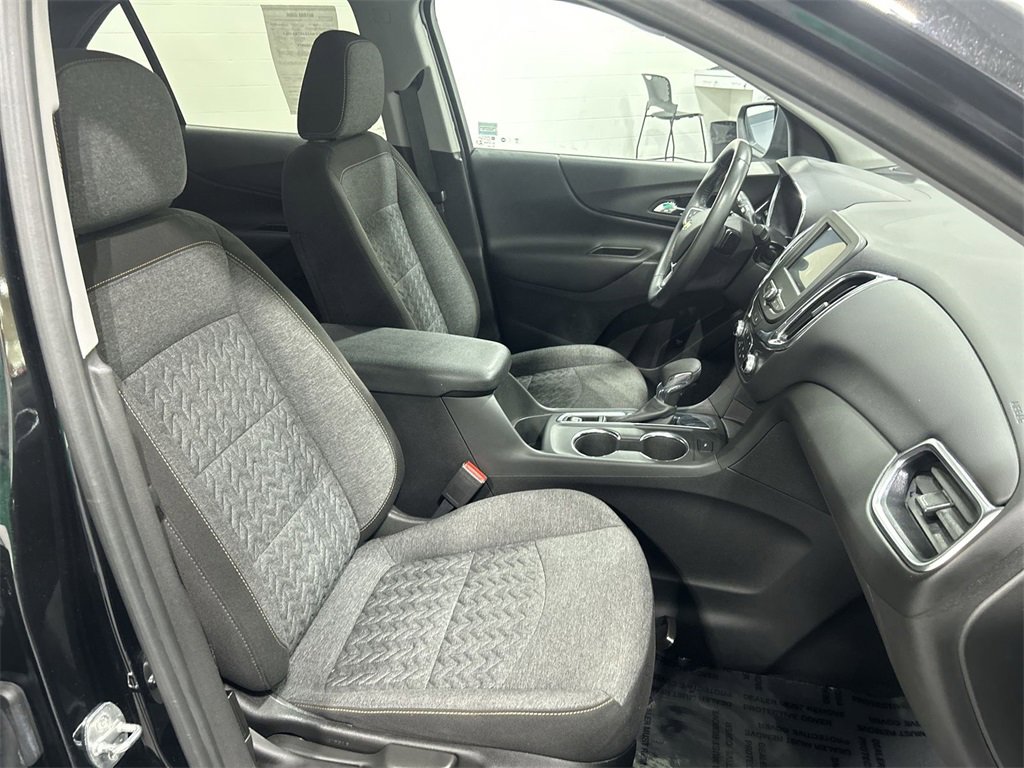 2022 Chevrolet Equinox LT photo 24
